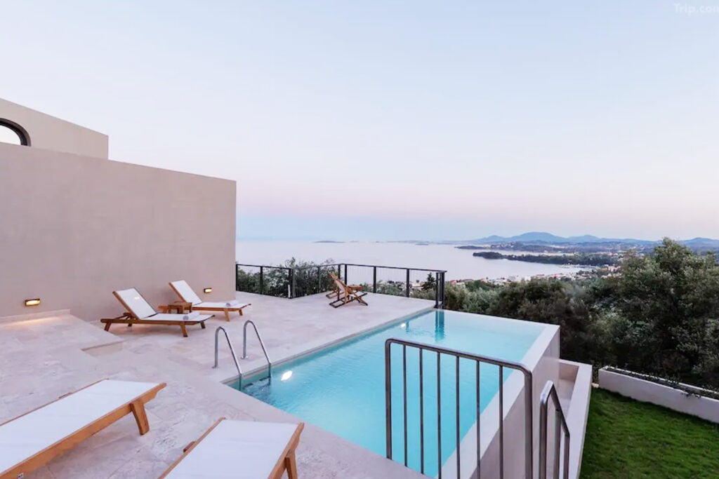 Rooftop terrace with private pool at Greenstone Villas
